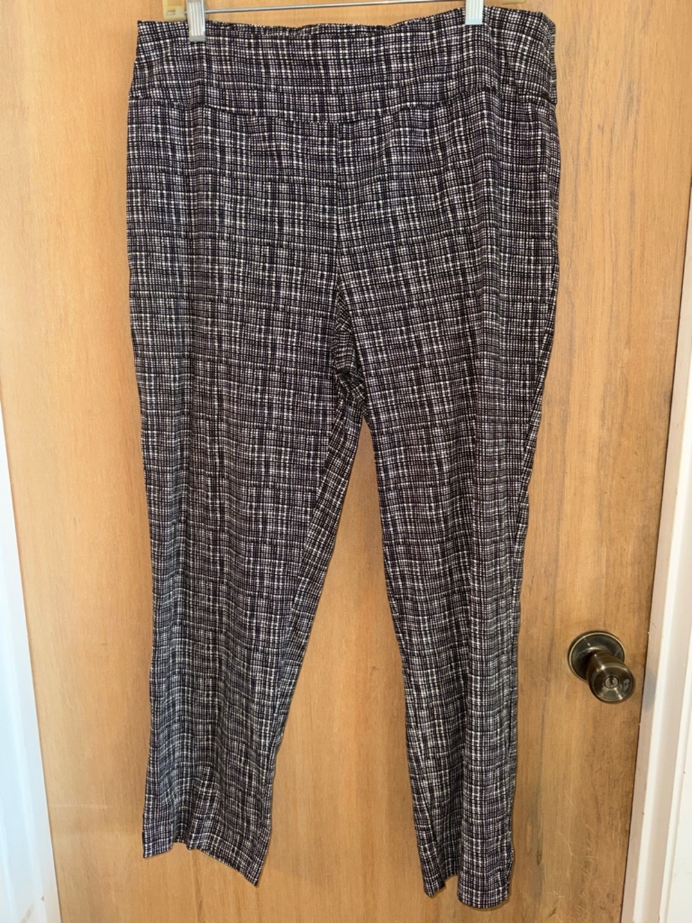 New Directions Black and White Patterned Dress Pants Size 14
